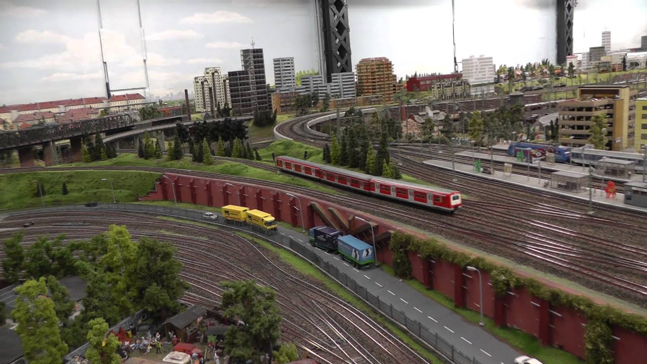 HO scale german trains Miniatur Wunderland, Hamburg, 17 JAN 2014, part 1 of 2