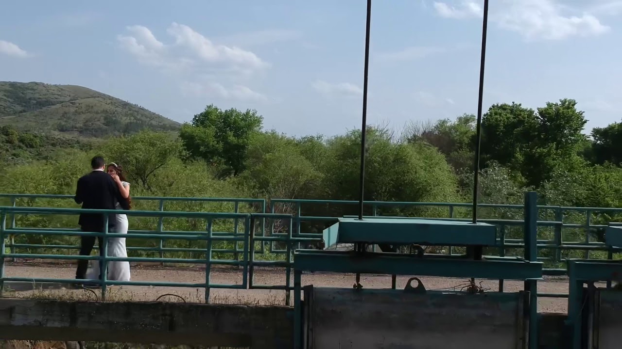 Dron klip