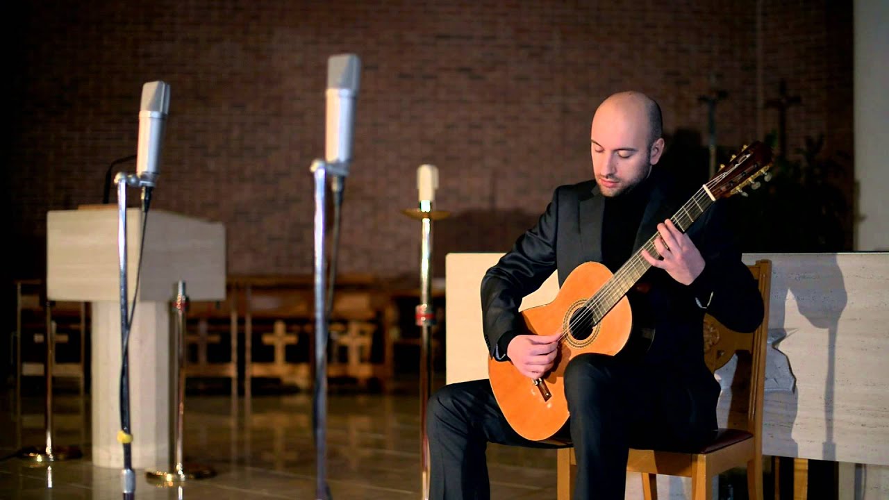 Emanuele Buono Guitar Recital: Omaggio a Boccherini - II. Andantino quasi canzone [Naxos 8.573362]