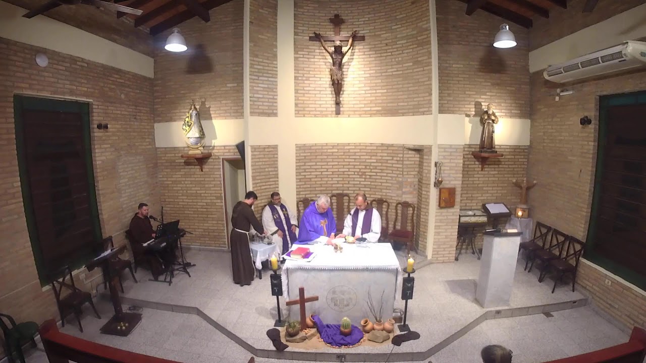 💒 Misa diaria desde la capilla San Leopoldo, déjanos tus intenciones paz y bien.