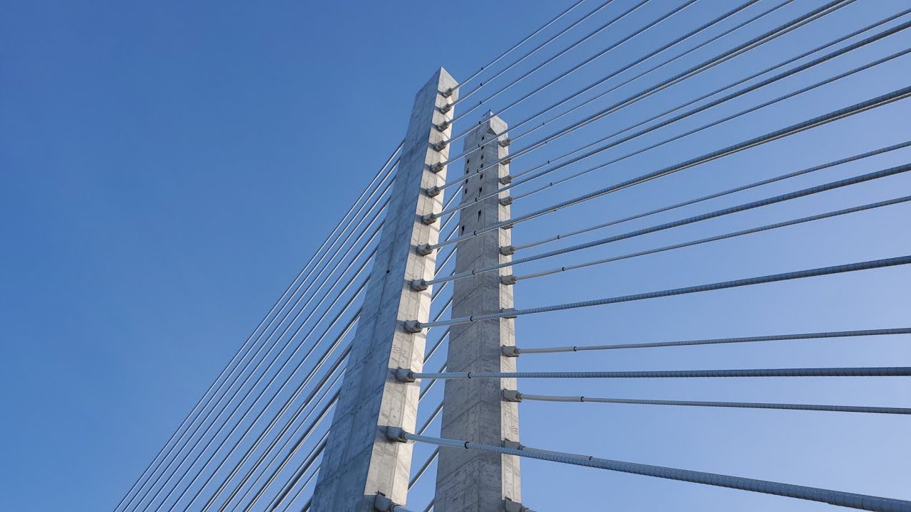 Walking across the New Samuel-De-Champlain Bridge