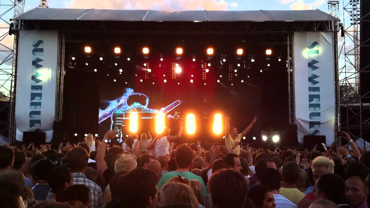 Avicii - Fade into Darkness @ Summerburst 2011