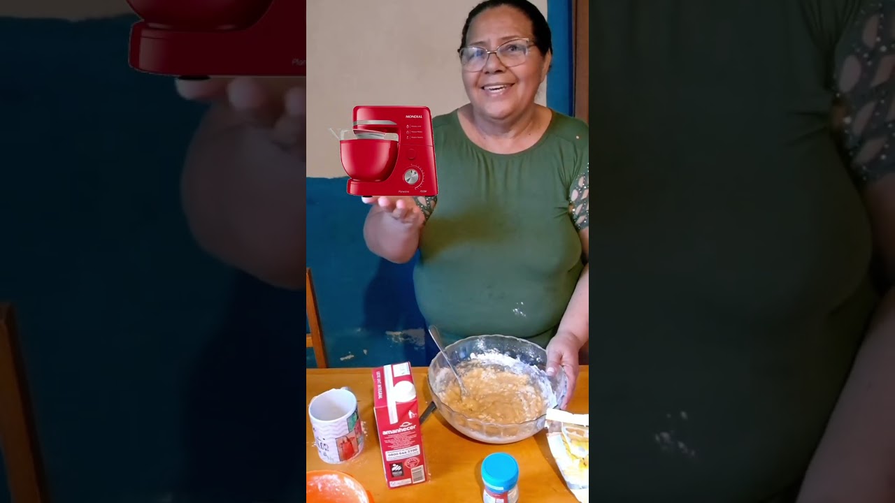 Fazendo um bolo de abacaxi com dina