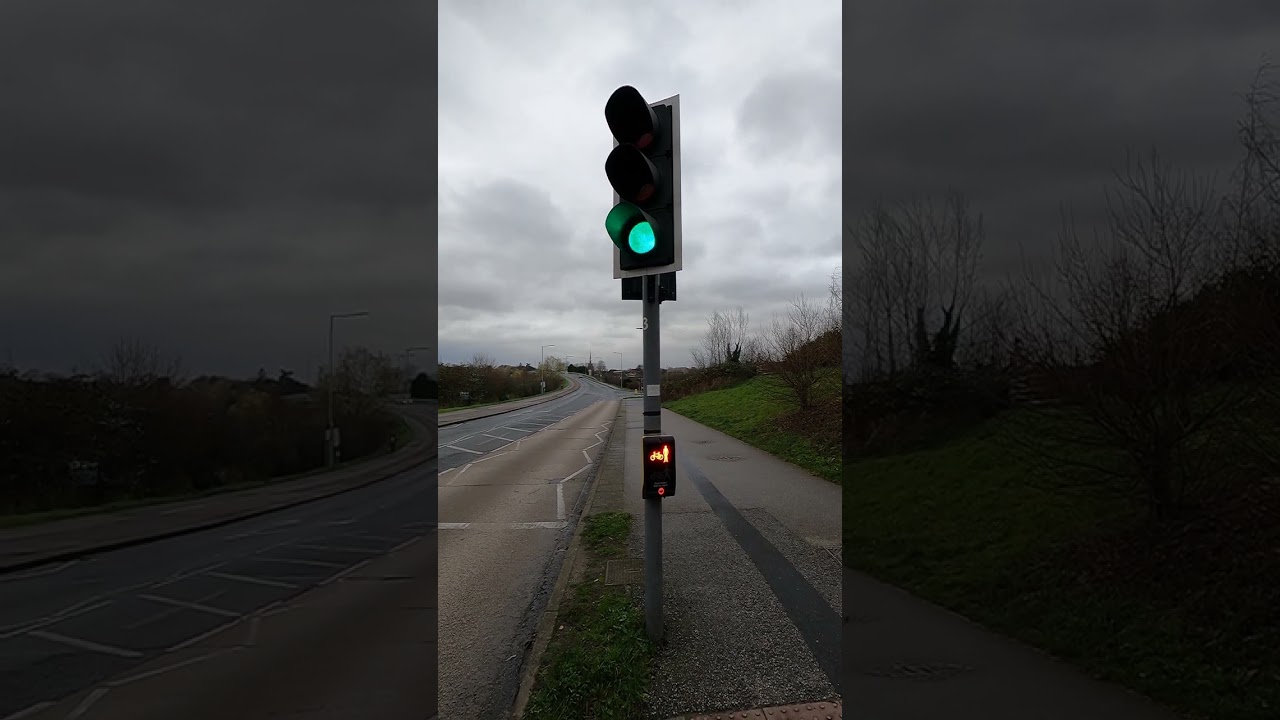 Stowmarket: Navigation Approach, PEEK TLED Traffic Lights Toucan Crossing