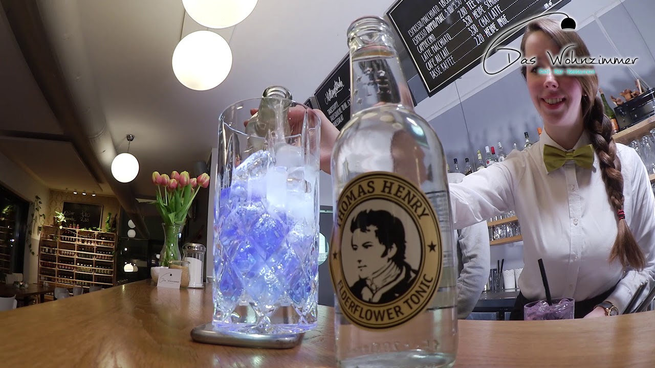 Unser Lieblings GIN-TONIC: THE ILLUSIONIST mit Thomas Henry Elderflower!