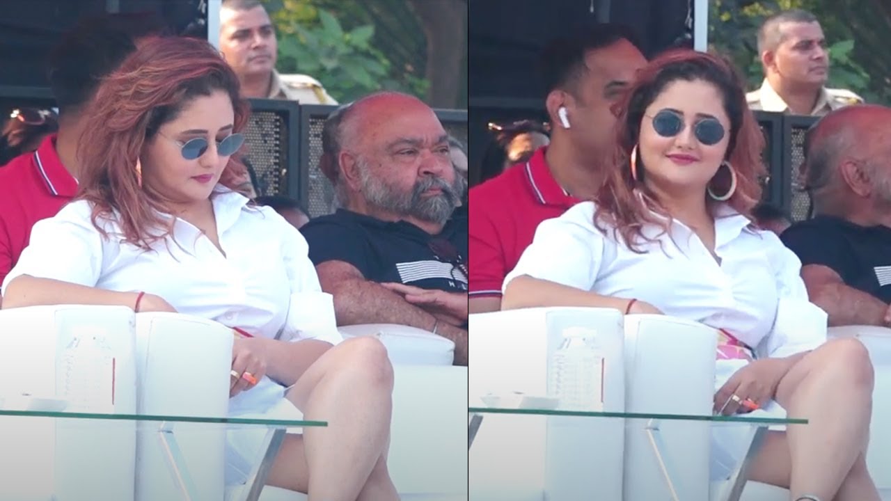 Bindass Girl Rashami Desai Energetic Speech At Malad Masti Festival 2022.