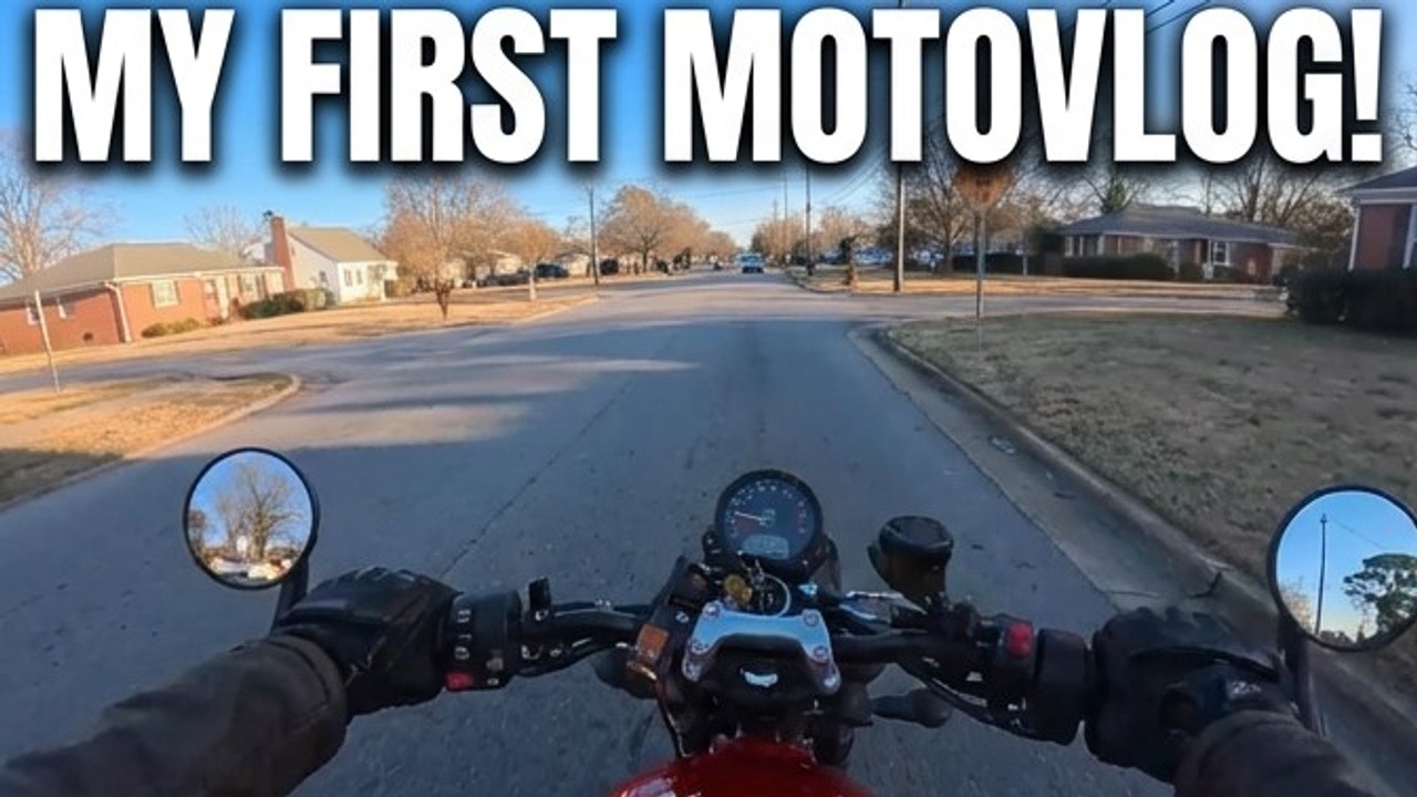 I guess I'm talking now. #Triumph #speedtwin900