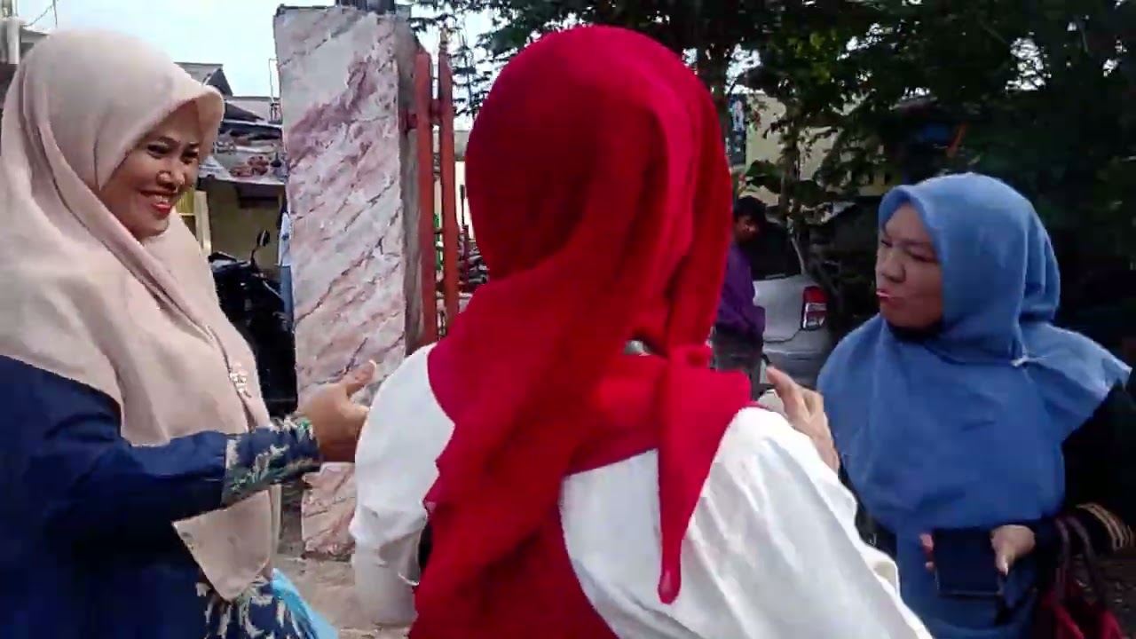 Acara anak anak tapi ibu ibu ikutan naik odong odong