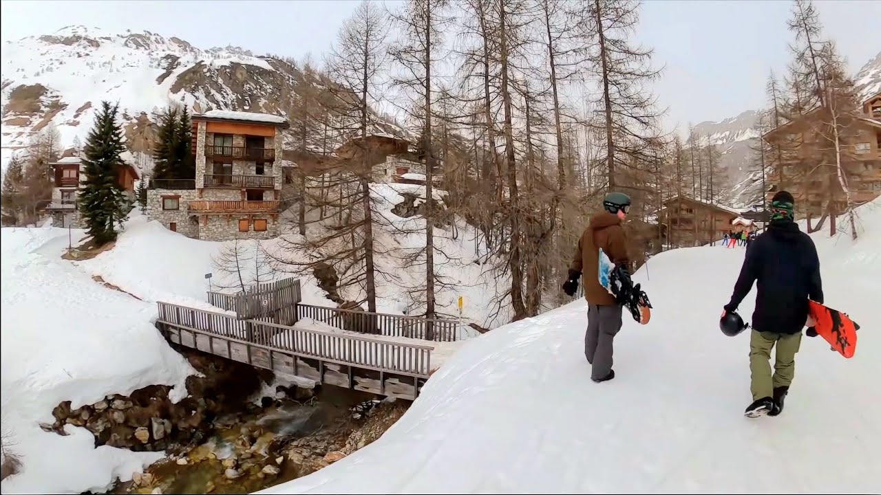 Snowboarding in Tignes / Val-D'isere