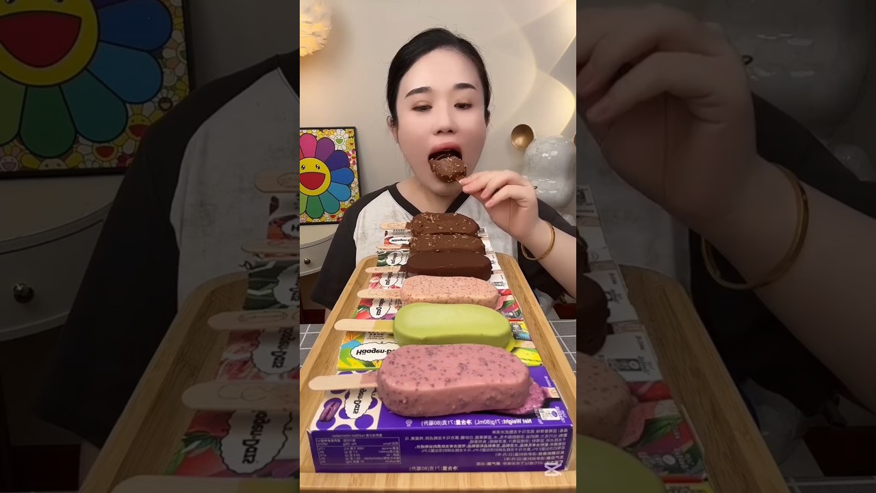 Chocolate, 🍫 Matcha (Green) 💚, and 🫐 berry (Red) &hearts;️ Magnum Ice Cream Challenge ASMR eating mukbang