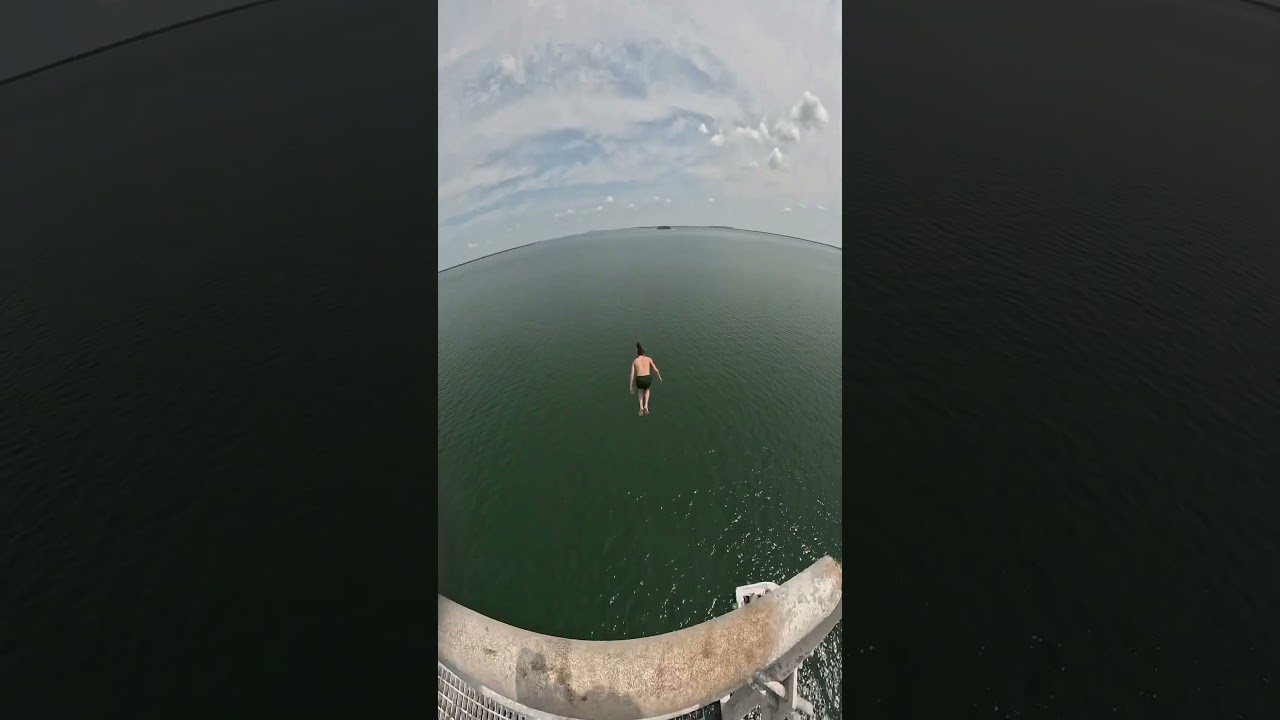 JUMPING A 90 FOOT TOWER IN MIDDLE OF OCEAN