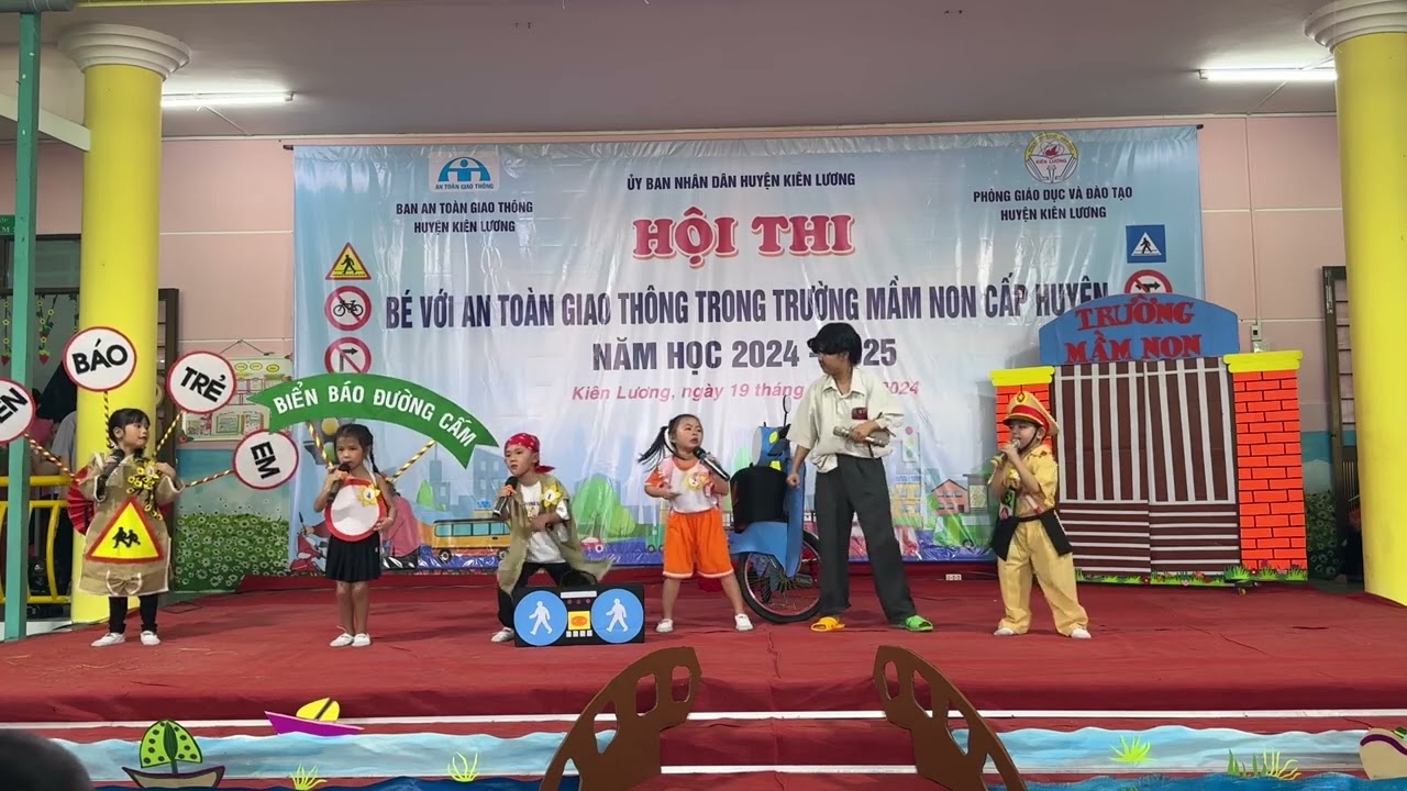 Hội thi An Toàn Giao Thông trường Mầm non. Tiểu phẩm Ba Say hay Ba Sai