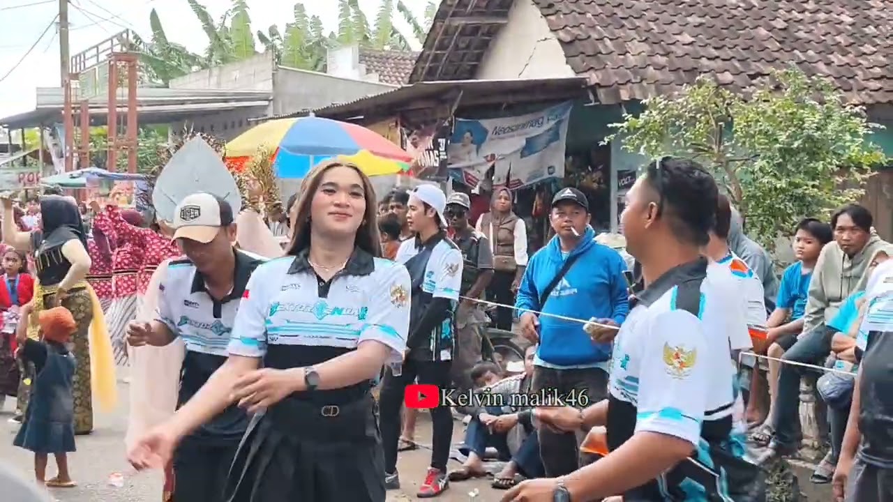 KARNAVAL POHGURIH RT2/RW6 PURI MOJOKERTO BERSAMA DR CACA AIDIO.