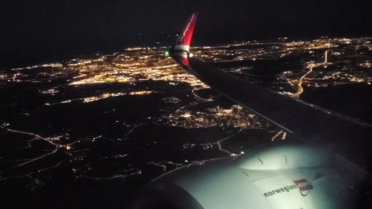 Flying Helsinki to Ivalo in Economy on a Norwegian Airlines Boeing 737-800