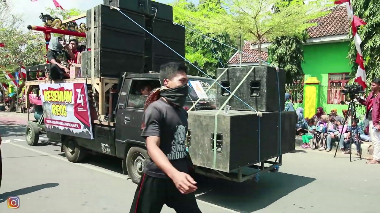 ADU SOUND SYSTEM DI KARNAVAL TRENGGALEK