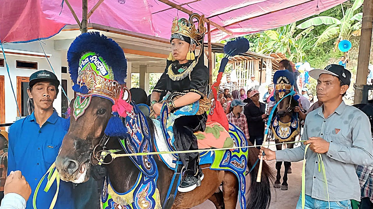 ADA KUDA RENGGONG A AJO LEGOK KALER PASEH DI CICARUY PASEH 1445 H