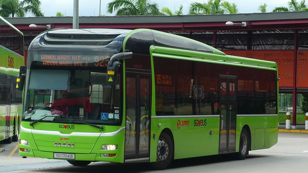 SMRT Bus Service 925, SG1717Y Hyperlapse