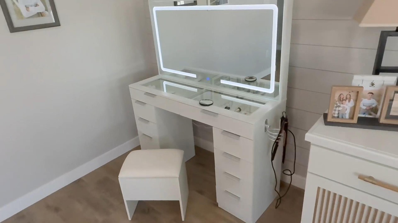 YITAHOME Vanity Desk with Lighted Mirror & Power Outlets – Makeup Table with 10 Drawers