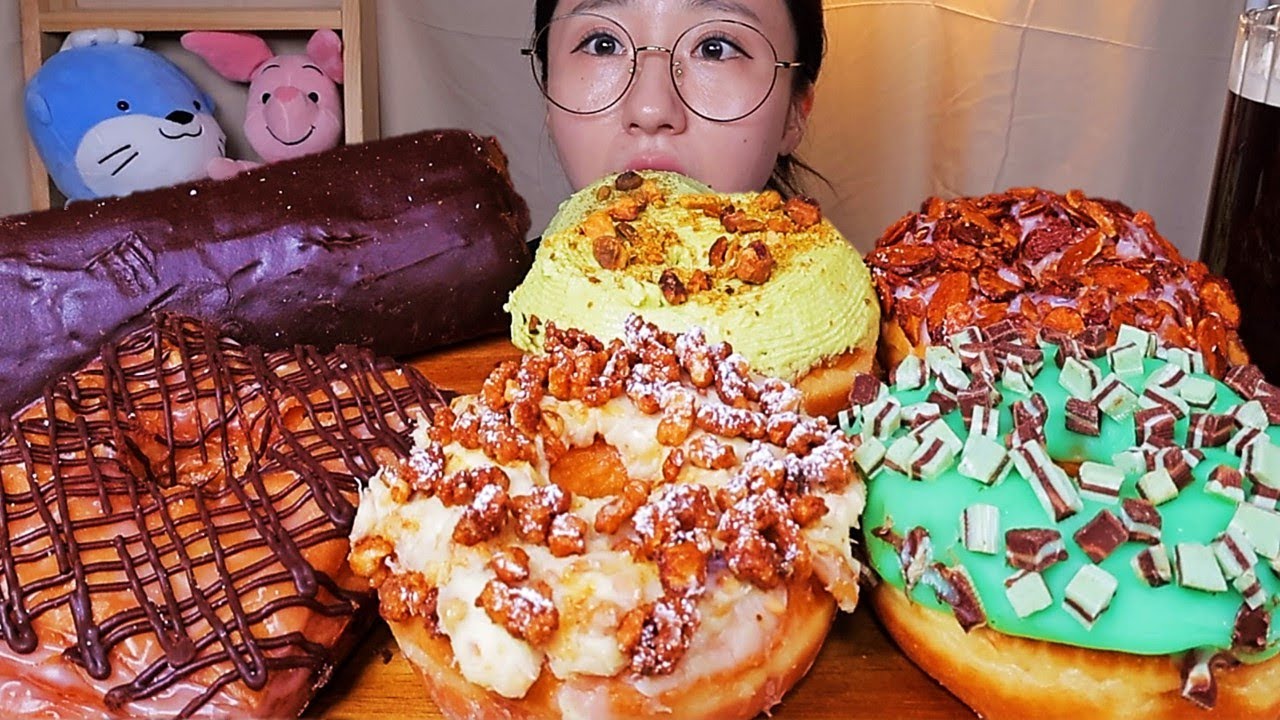 랜디스도넛🍩 달달 꾸덕 민트초코 피스타치오 초콜릿 롱존 크론디 도넛 디저트 먹방 | Randy's Donuts Dessert Mukbang