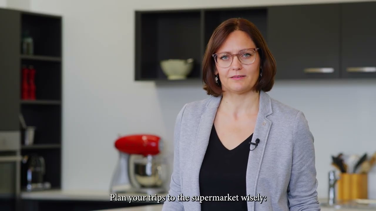 1 Minute Lecture: How can we avoid wasting food?