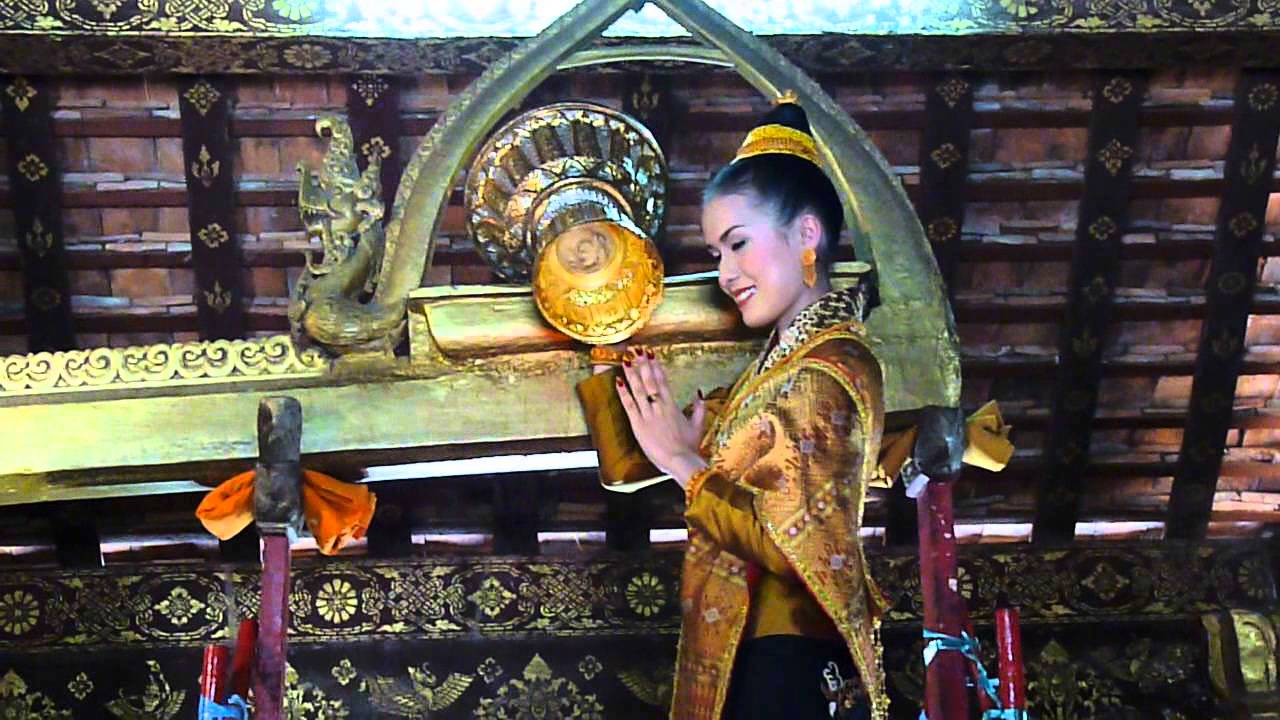 Luang Prabang Nang Sang Khan Parade Part 2