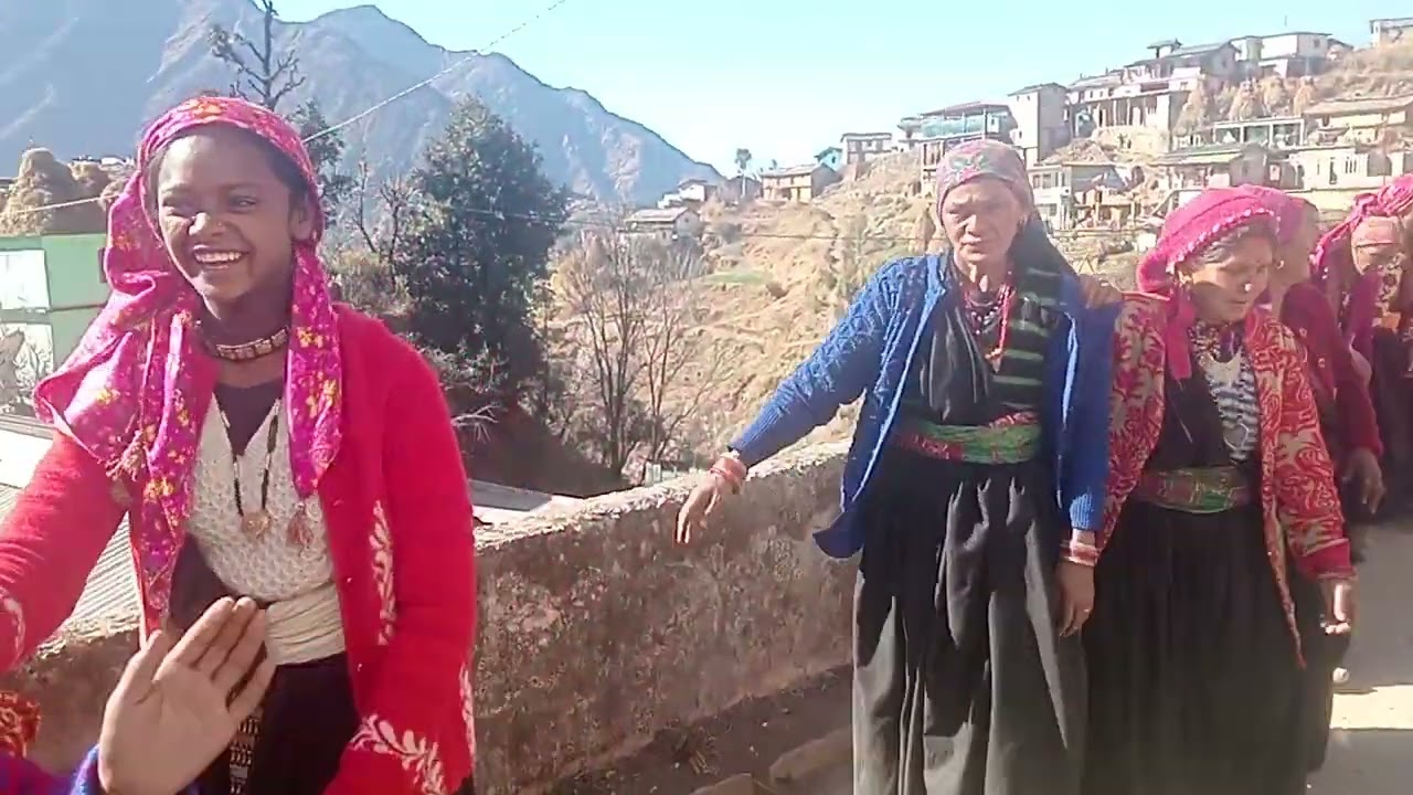 झोडा़ चांचरी उत्तराखंड महा कौथिग।। कनोल।।