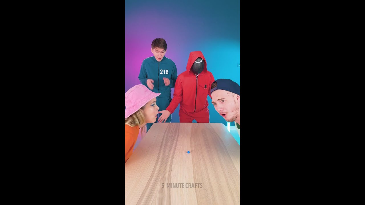 LOVE is in the air? 😳 TikTok candy kiss challenge 