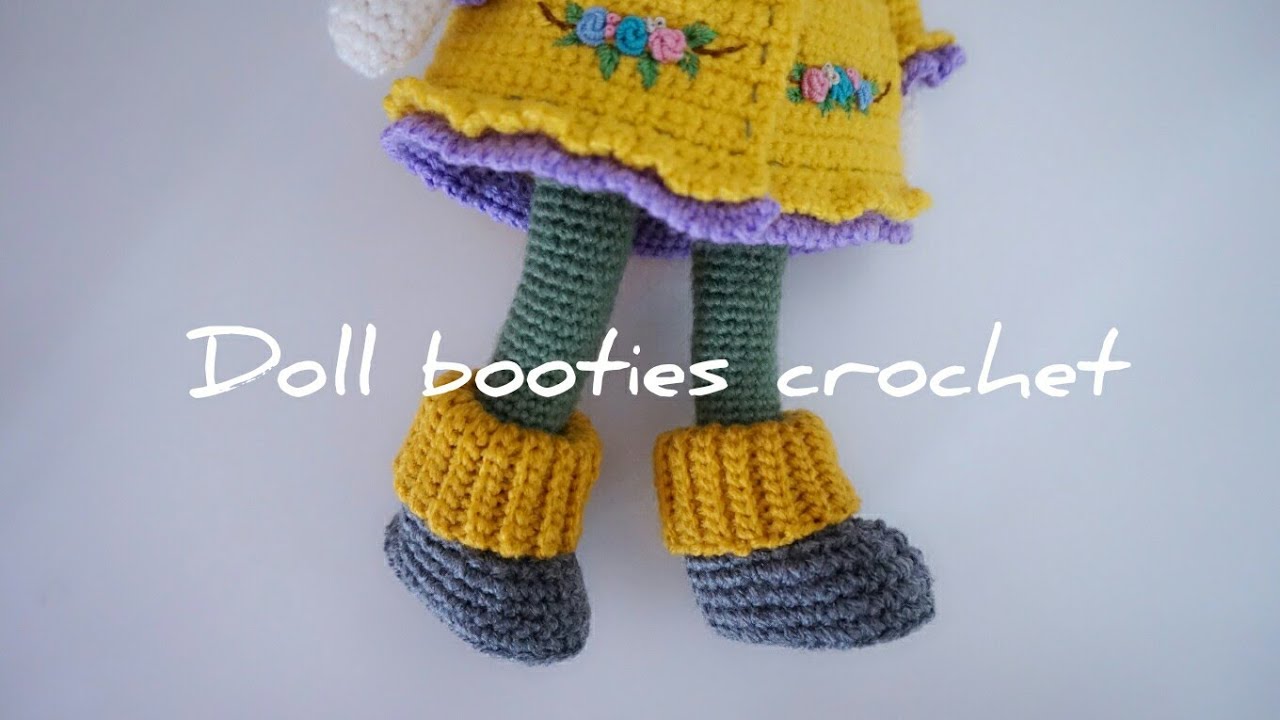 Tilda doll winter booties crochet