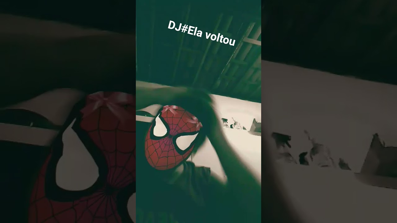 DJ soltou aquela sequ&ecirc;ncia que faz geral perder a consci&ecirc;ncia o grave desse a mente dispara a pista