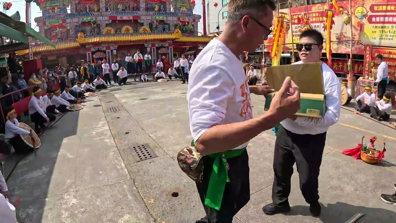 丙午年佳里金唐殿蕭壟香科佳里保安宮宋江陣在金唐殿表演