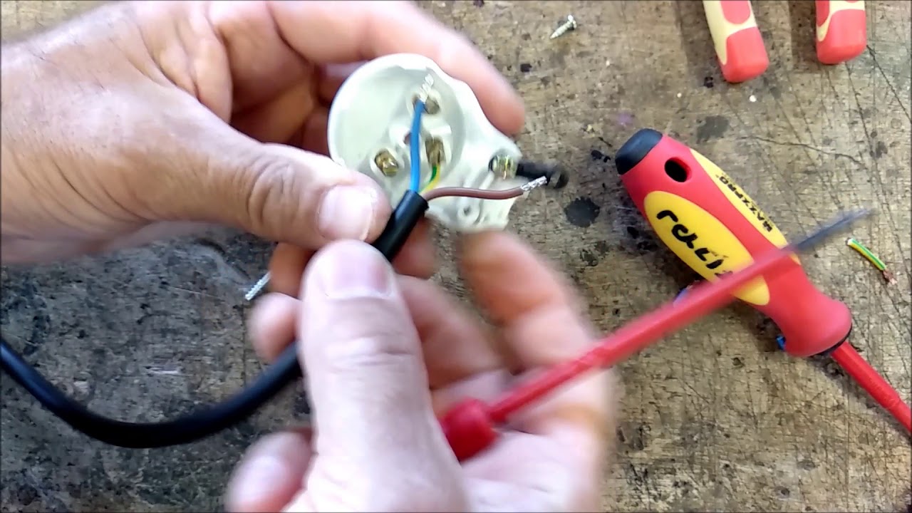 התקנת תקע צד