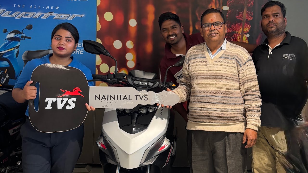Papa ki new Scooty 🛵 ￼ daily vlog 