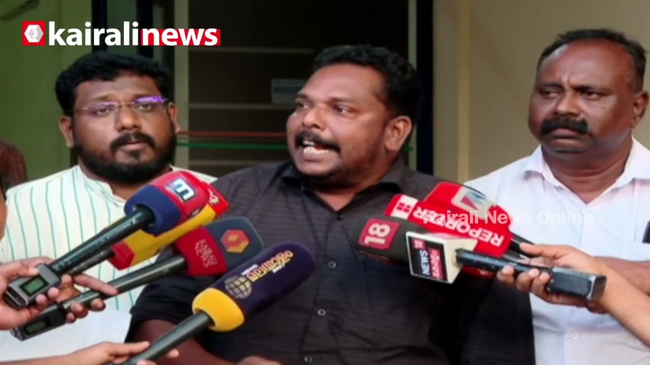 തിരുവനന്തപുരം ജില്ലയിലെ ദളിത് വിഭാഗത്തിലുള്ള നേതാക്കളെ അവഗണിച്ചാണ് രമ്യഹരിദാസിനെ മത്സരിപ്പിക്കുന്നത്
