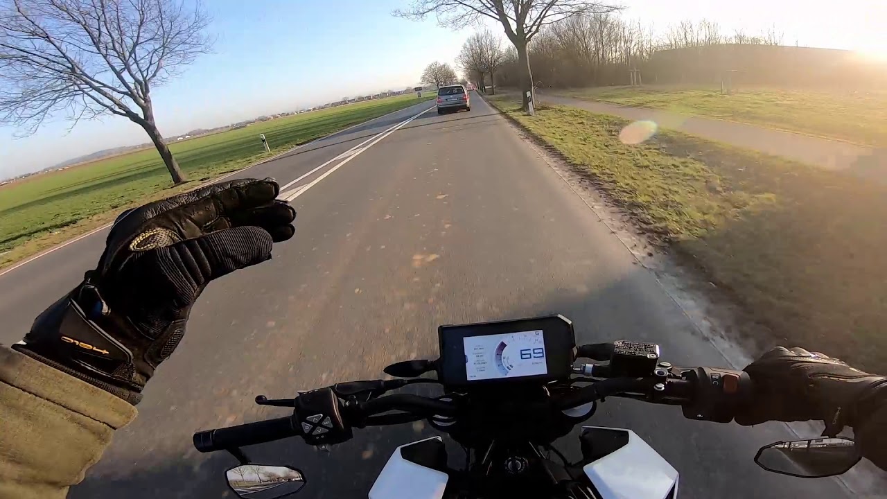 Macht eine 125er auf der Autobahn spa&szlig;?? Reicht die Leistung?? | Ktm Duke 125
