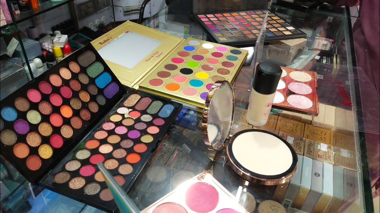 Kashees complete mekup foundation compact powder eyeshadow palette