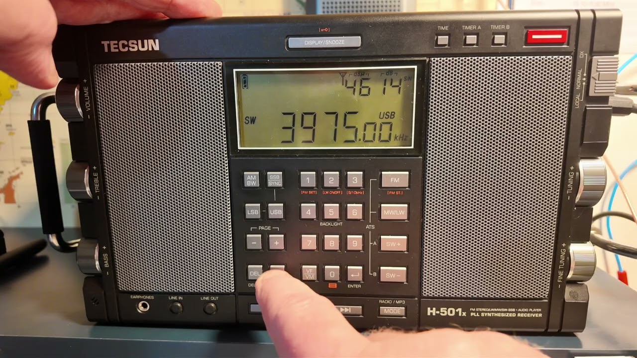 Tecsun 2200x Shortwave Radio Gold 3975khz plus Tecsun H-501x.