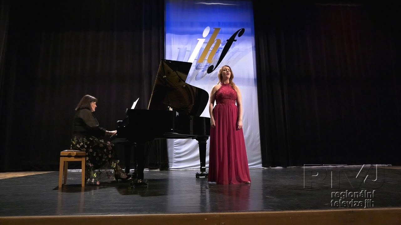 Jarn&iacute; hudebn&iacute; festival v Doln&iacute;ch Bojanovic&iacute;ch zah&aacute;jil koncert absolventů m&iacute;stn&iacute; ZU&Scaron;
