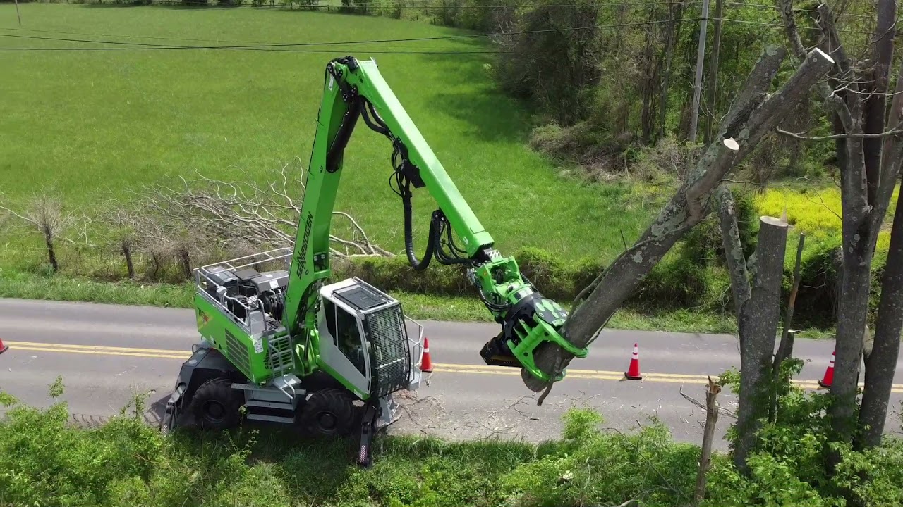S&K using a 718 E for roadside project