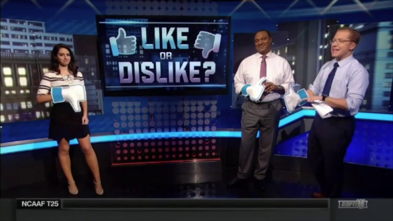 Elika Sadeghi in a Short Skirt | ESPNU