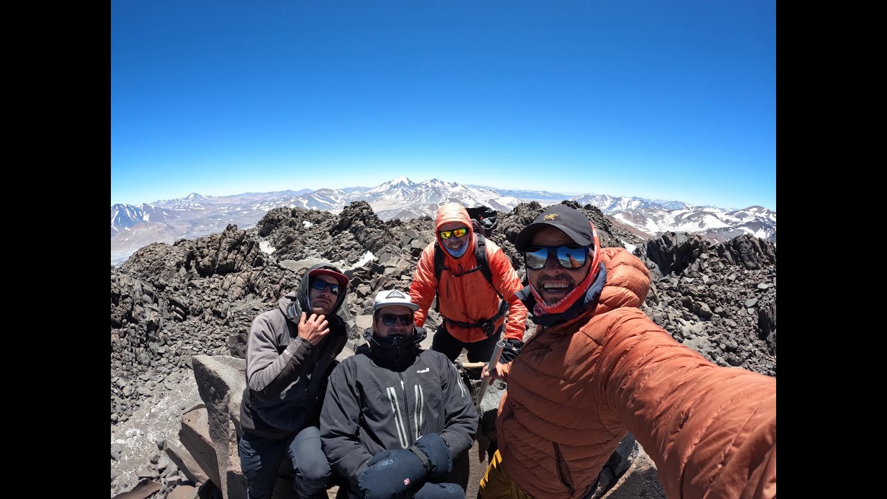 Volcán WALTHER PENCK (6.658m)