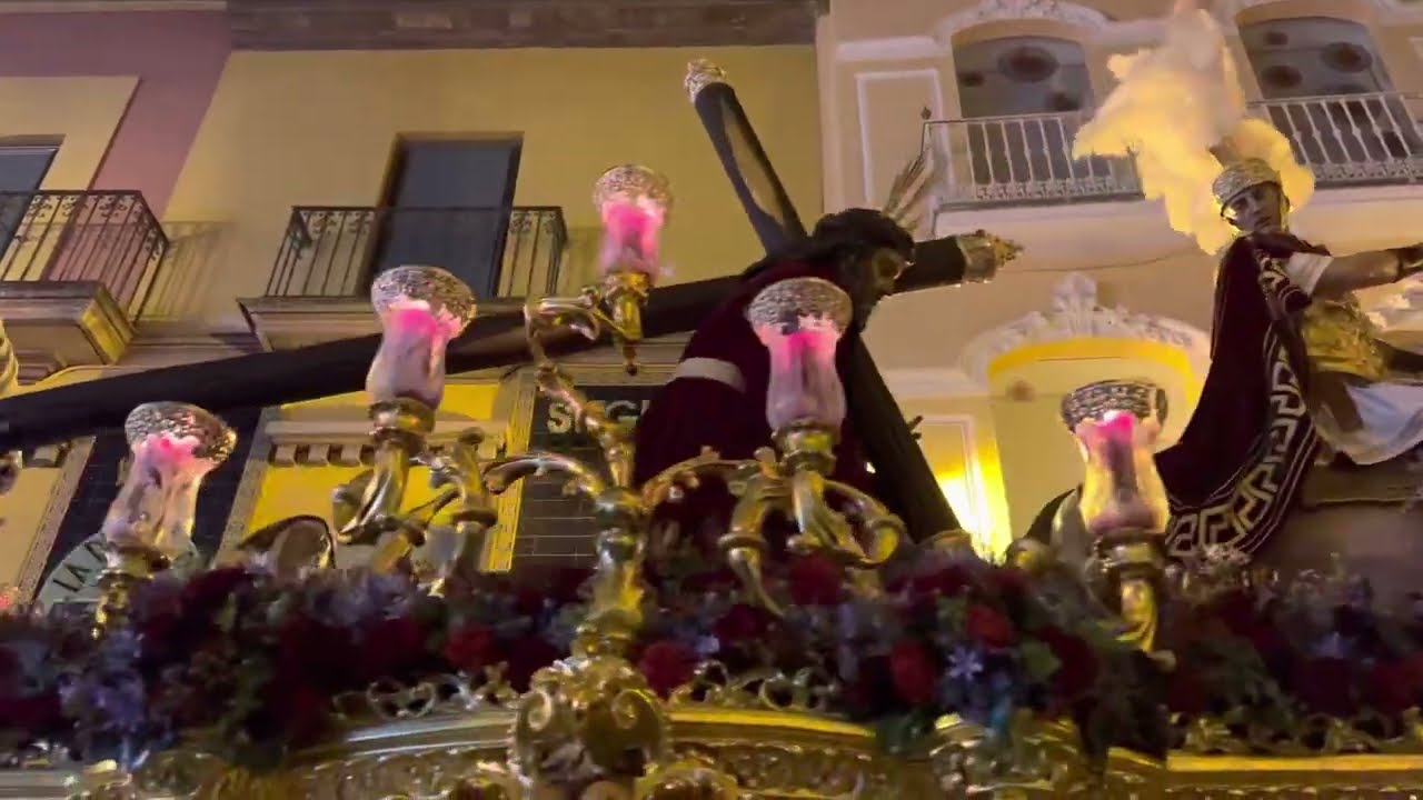 Tres Caídas de Triana por C/ Tetuán | 🎼 La Esperanza | Madrugá 2023