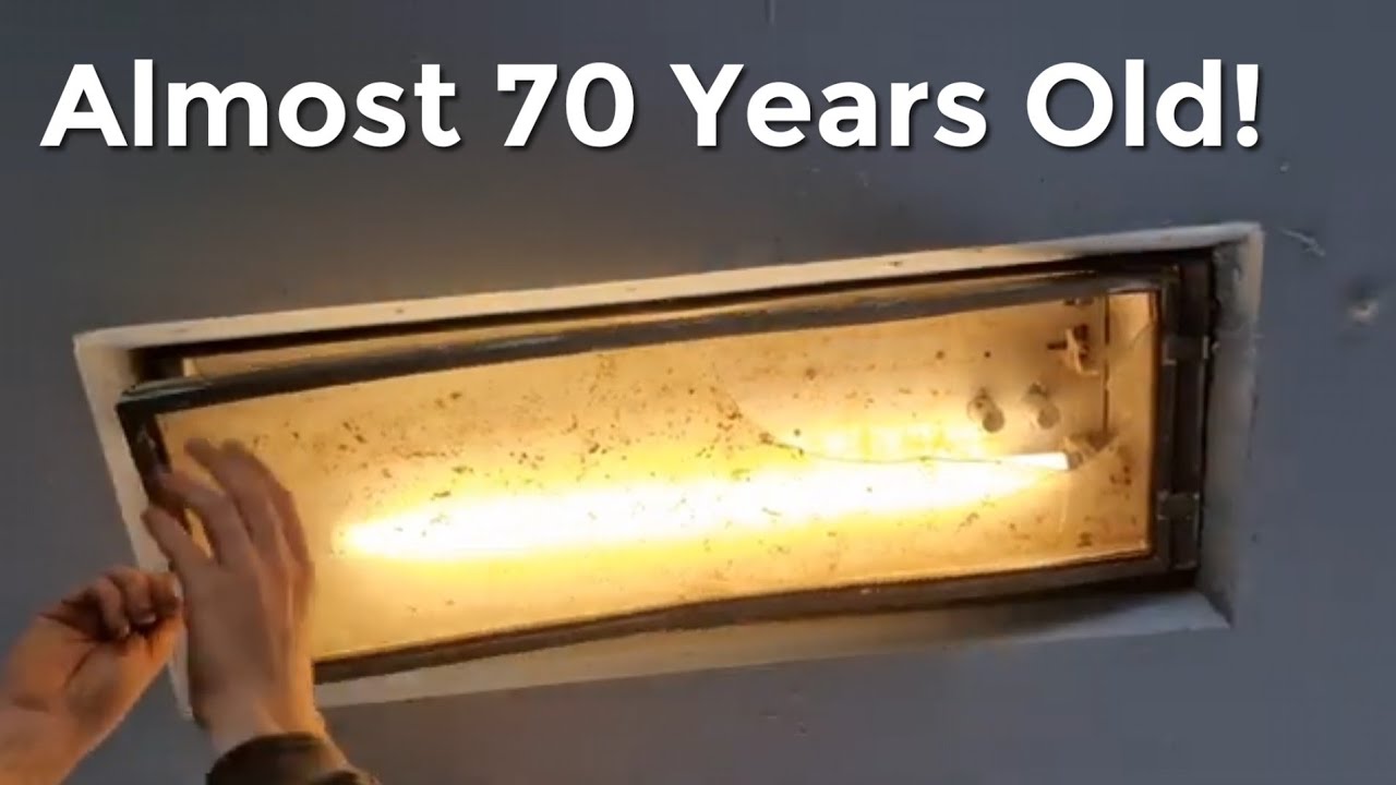 Replacing A TL Fluorecent Tube In A Very Old Fixture!
