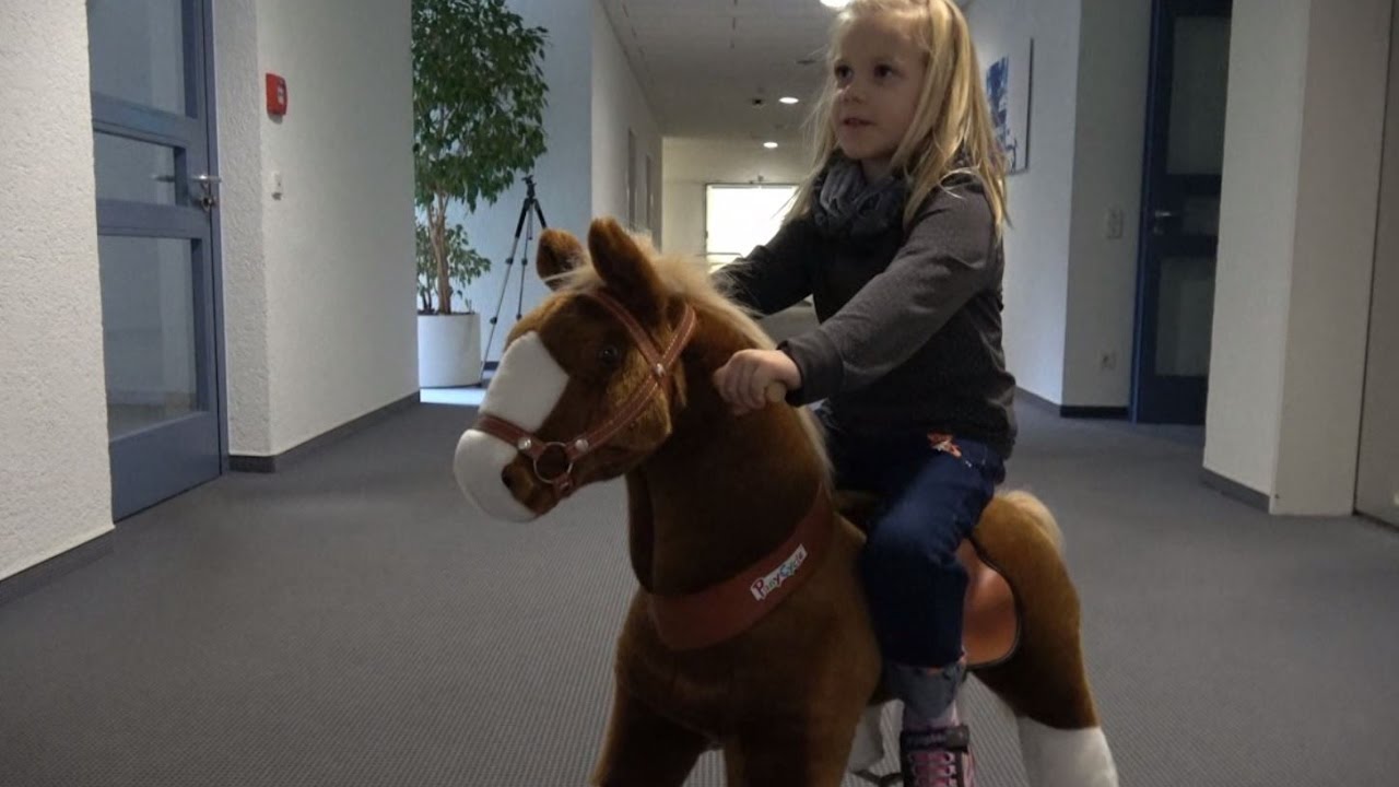 Kinderpferd Rutschpferd Rollpferd von Ponycycle im EURONICS Test