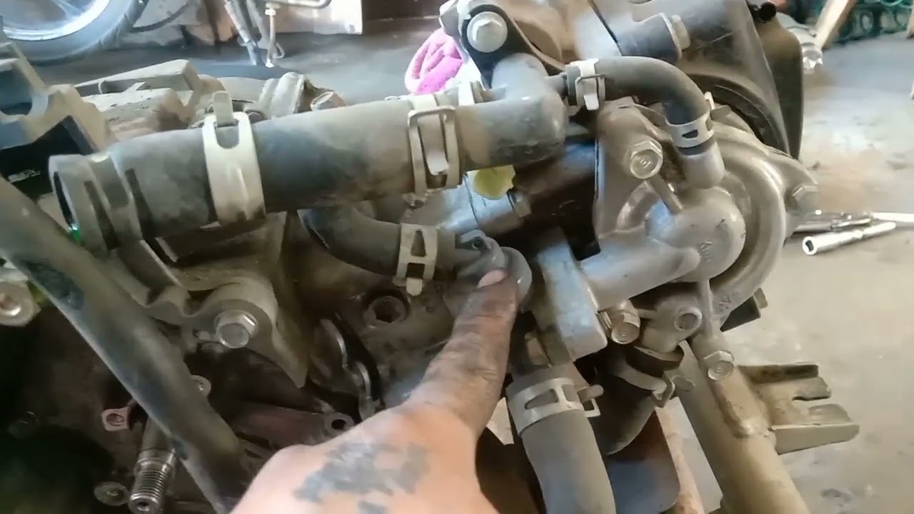Honda click bumubulwak coolant sa reserve overheating problem 😭.