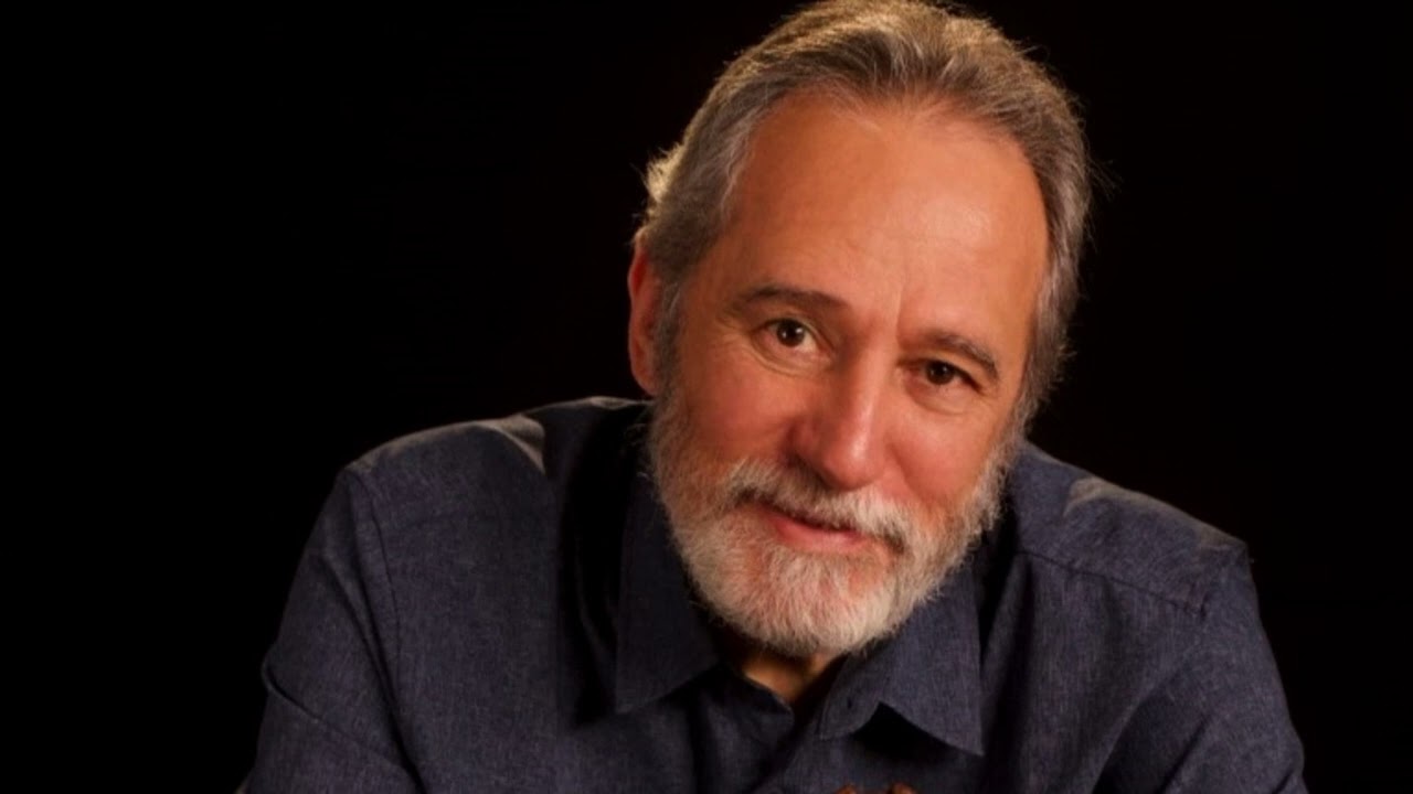 Sérgio Assad: Sonata; Gabriele Leite, guitar