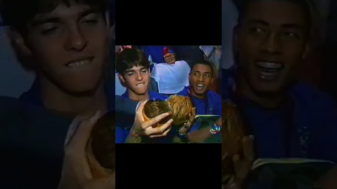 Prime 2002 Brasil Bus☠️ #football #edit #shorts #brazil #worldcup #r9 #kaka #viralvideo #short