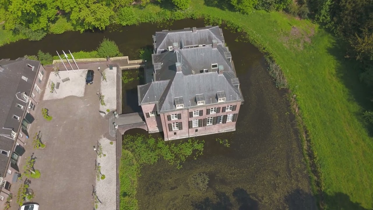 Castle / Kasteel Neerijnen - a beautiful castle in Gelderland #4k #drone #history #castle #nature