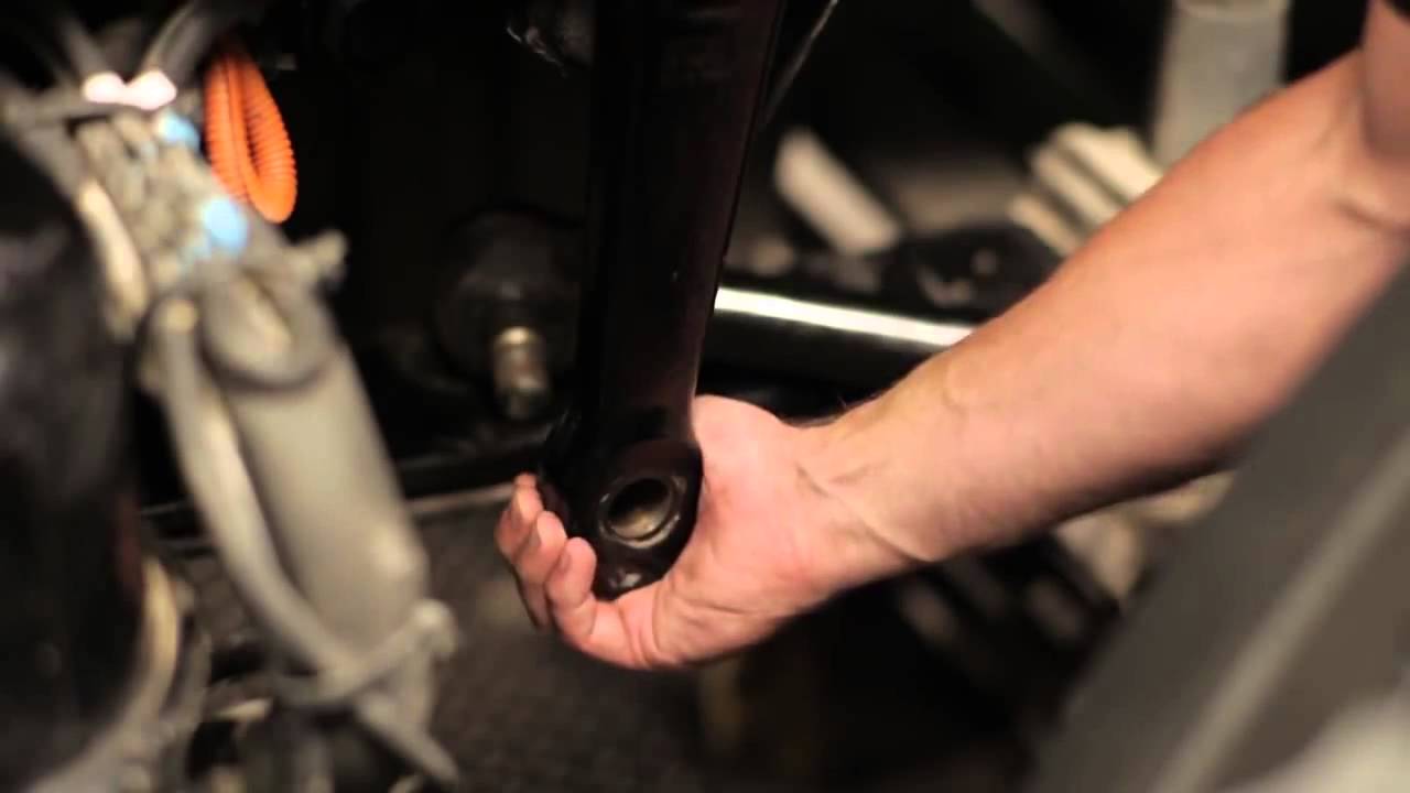 TRW Commercial Steering Systems   Steering Gear Sector Shaft Adjustment Procedure