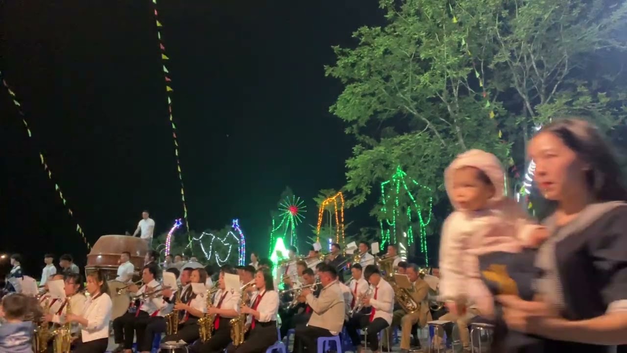 Hòa tấu kèn + Trống sấm Đầu Xuân cầu cho Gia Đình Giáo Họ Đất Đỏ Thánh lễ Giao Thừa 2026