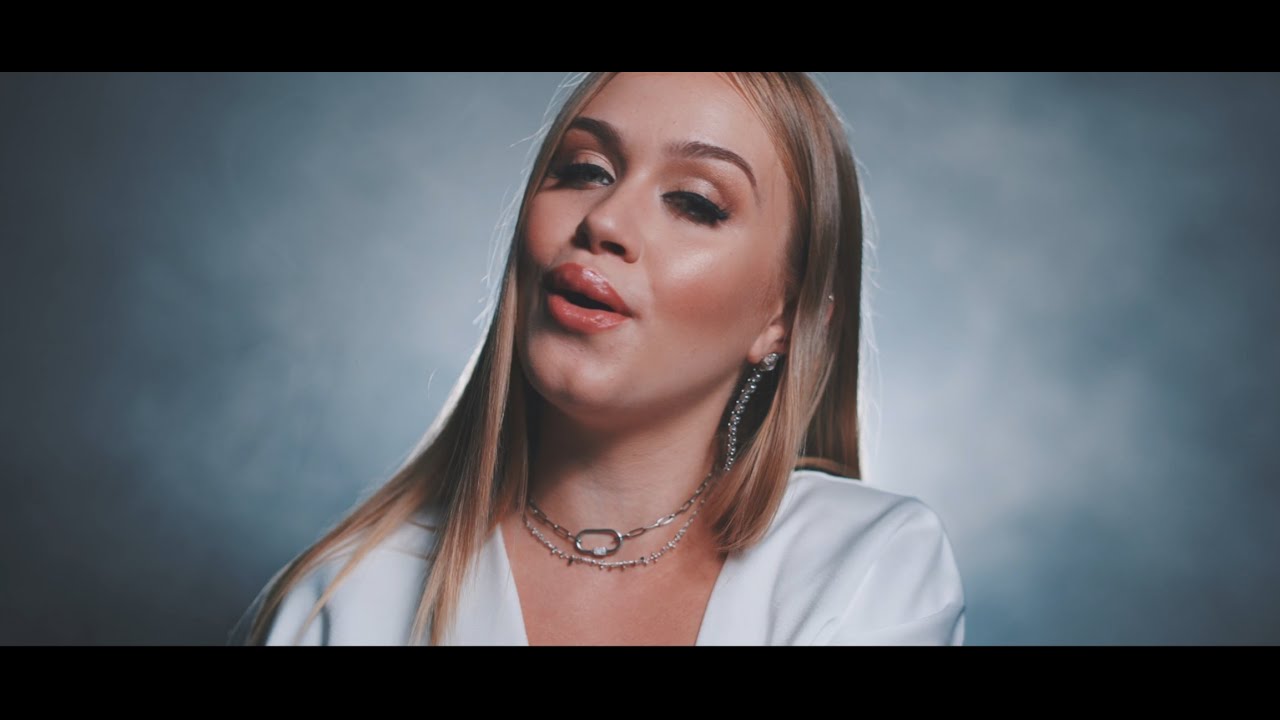 Lorena Santos - No Me Dejes Solo